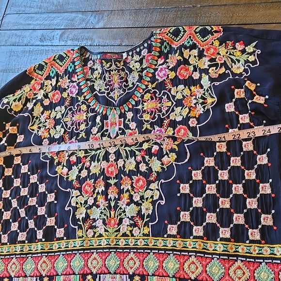 Johnny Was Sandra Heavily Embroidered Top - Picture 7 of 11